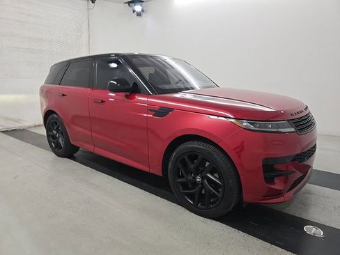 Used 2023 Land Rover Range Rover Sport SE Dynamic image 3