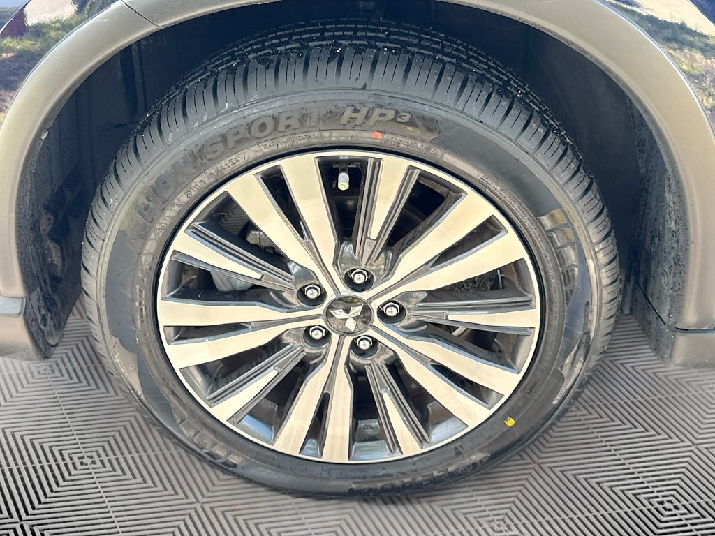 Used 2020 Mitsubishi Outlander SE FWD image 33