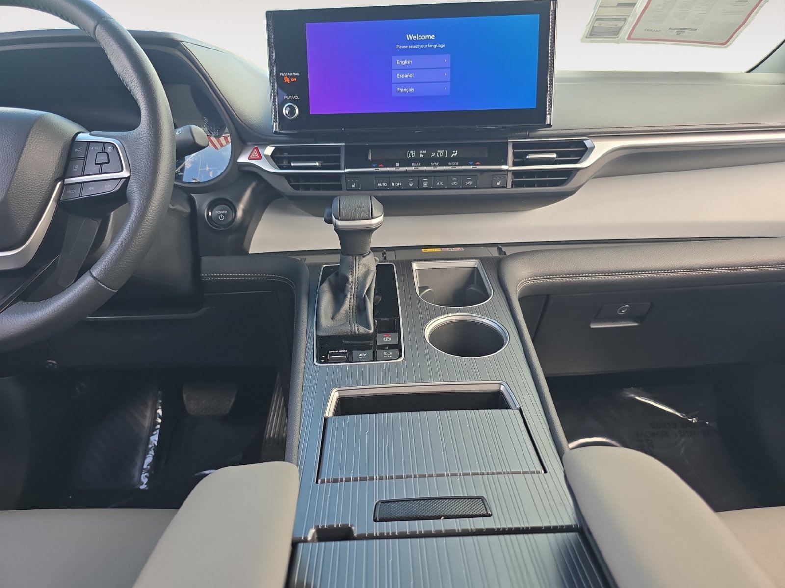 Certified 2026 Toyota Sienna XLE FWD image 11