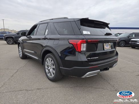 New 2026 Ford Explorer Platinum image 3