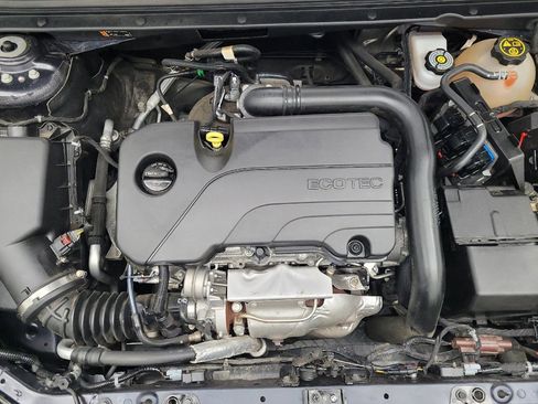 Used 2022 Chevrolet Malibu LT FWD image 30