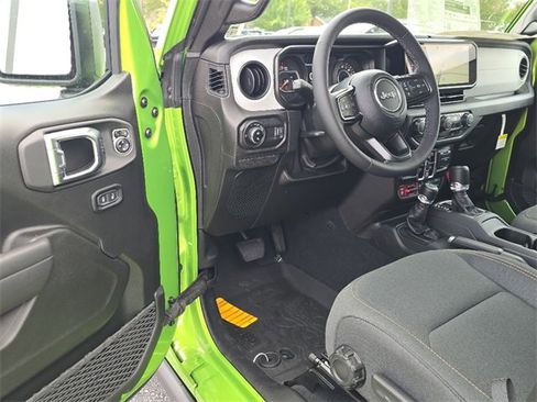 New 2025 Jeep Gladiator Willys image 4