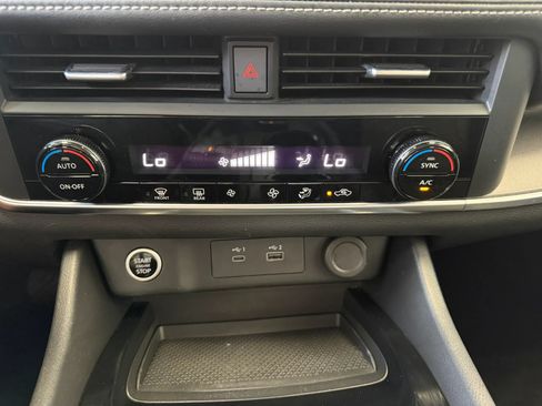 Used 2023 Nissan Rogue SV AWD/4WD image 24