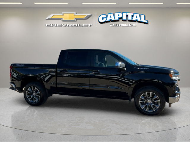Used 2024 Chevrolet Silverado 1500 LT AWD/4WD image 6