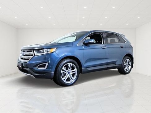 Used 2016 Ford Edge Titanium w/ Technology Package AWD/4WD image 2