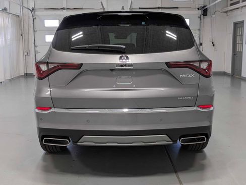 Used 2025 Acura MDX SH-AWD w/ Technology Package image 8