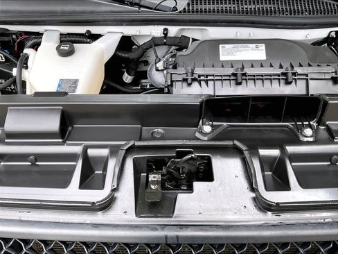 Used 2022 Chevrolet Express 2500 w/ Driver Convenience Package RWD image 27
