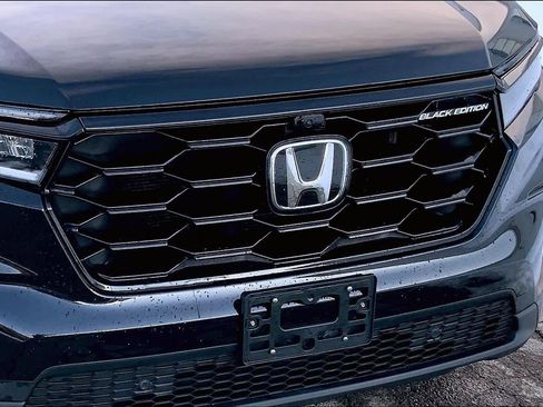 Used 2025 Honda Pilot Black Edition image 32