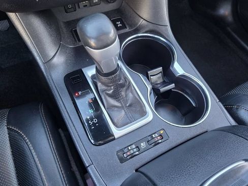 Used 2019 Toyota Highlander Limited AWD/4WD image 24