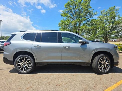 New 2026 GMC Acadia Denali Ultimate AWD/4WD image 18