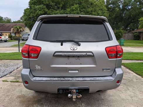 Used 2008 Toyota Sequoia Limited w/ Cold Area Pkg AWD/4WD image 5