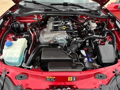 Used 2016 MAZDA MX-5 Miata Club image 20