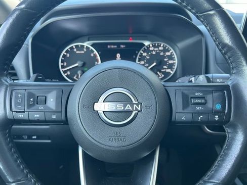 Used 2024 Nissan Rogue SV w/ SV Premium Package AWD/4WD image 21