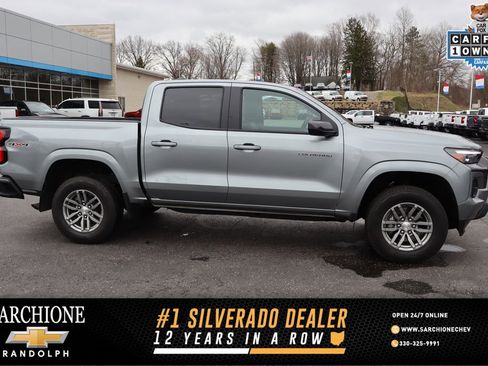 Used 2024 Chevrolet Colorado LT w/ LT Convenience Package III image 1