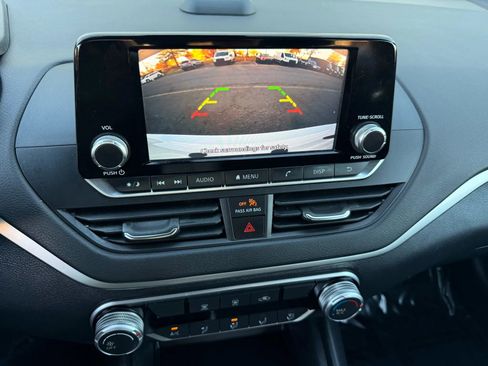 Used 2022 Nissan Altima 2.5 S image 12