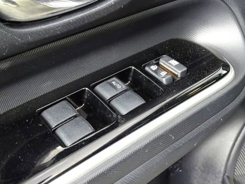 Used 2015 Toyota Prius C One image 10