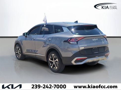 Certified 2023 Kia Sportage EX FWD image 4