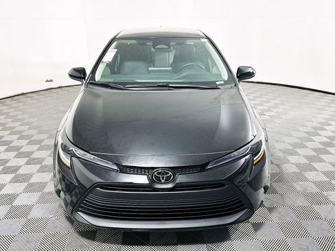 Used 2024 Toyota Corolla LE image 8