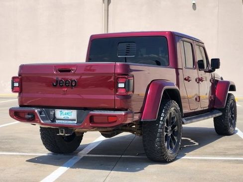 Used 2021 Jeep Gladiator Overland AWD/4WD image 5