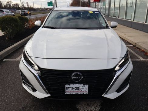 Certified 2025 Nissan Altima 2.5 SL FWD image 4