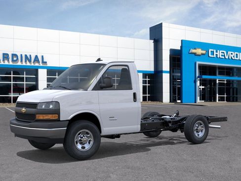 New 2025 Chevrolet Express 3500 w/ Power Convenience Package image 2