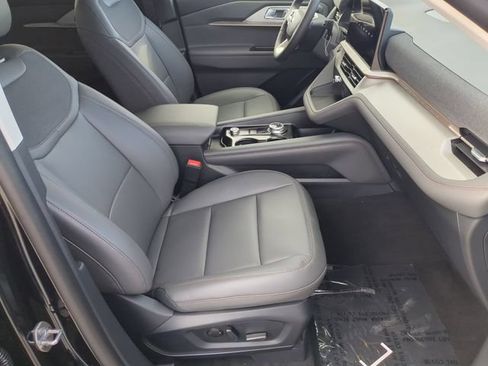 New 2026 Ford Explorer Active w/ Active Comfort Package AWD/4WD image 21