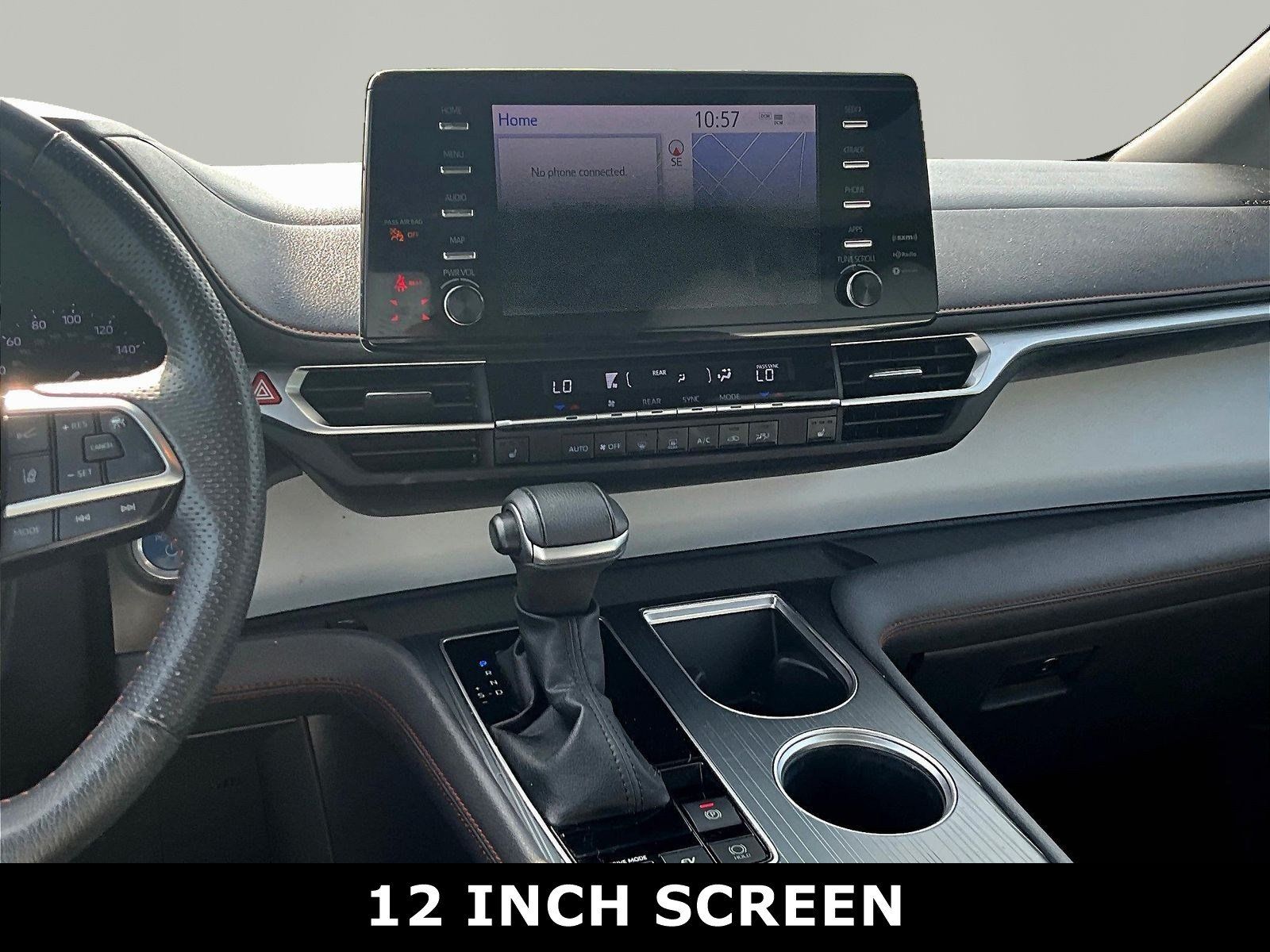 Used 2023 Toyota Sienna XSE FWD image 8