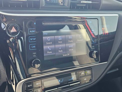 Used 2019 Toyota Corolla LE FWD image 25