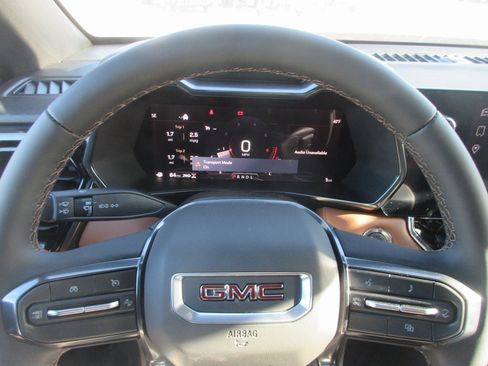 New 2026 GMC Canyon AT4 image 15