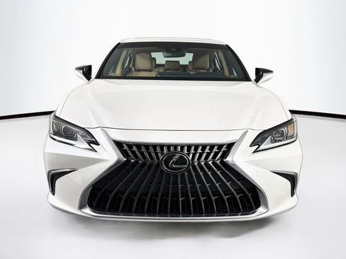 Used 2023 Lexus ES 350 w/ Accessory Package (Z2) FWD image 2