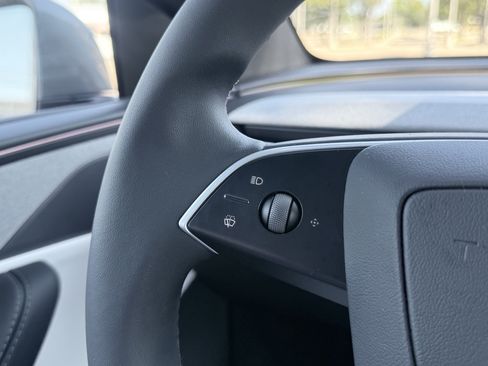 Used 2026 Tesla Model Y AWD image 64