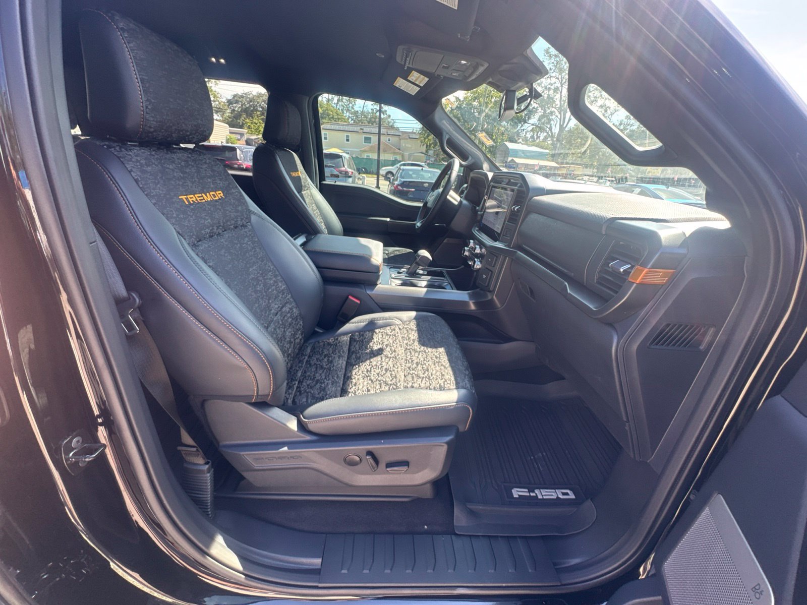 Certified 2025 Ford F150 Tremor w/ Mobile Office Package AWD/4WD image 18