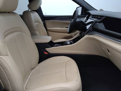 Used 2022 Jeep Grand Cherokee Limited 4xe w/ Luxury Tech Group II image 21