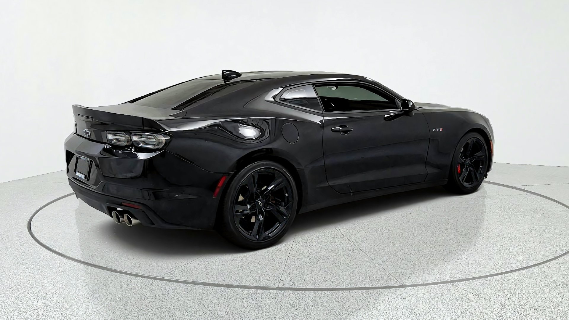 Used 2023 Chevrolet Camaro LT w/ RS Package RWD image 5