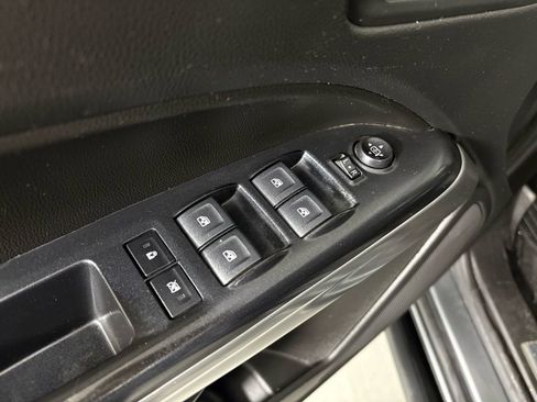 Used 2019 Chevrolet Colorado ZR2 image 17