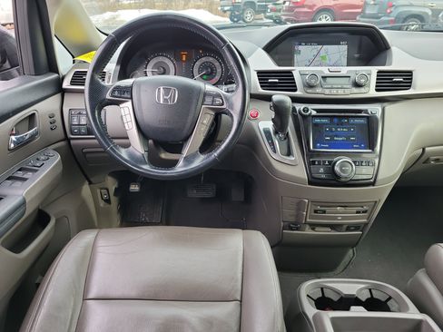 Used 2016 Honda Odyssey Touring Elite image 10