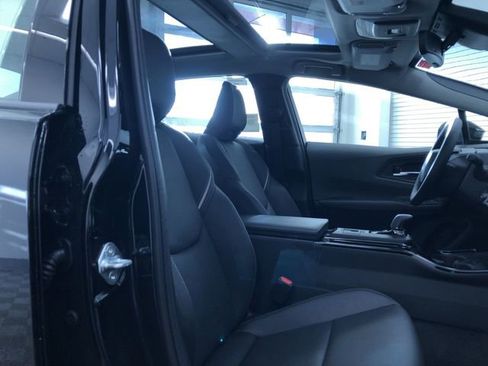 New 2026 Toyota Prius XLE image 11