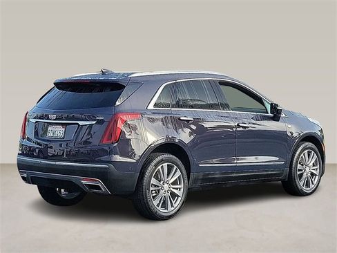 Used 2025 Cadillac XT5 Premium Luxury w/ Technology Package image 5