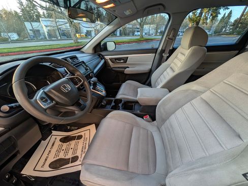 Used 2018 Honda CR-V LX image 7