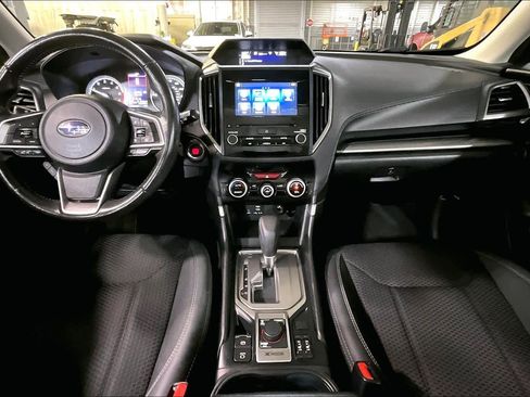Used 2021 Subaru Forester Premium image 15