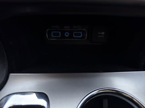 Used 2019 Jeep Grand Cherokee Altitude image 20