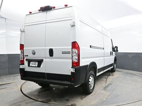 Used 2025 RAM ProMaster 2500 w/ Convenience Group image 6