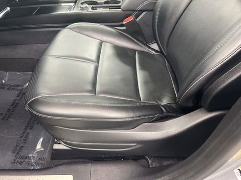 Used 2023 Lincoln Corsair AWD w/ Equipment Group 101A image 14