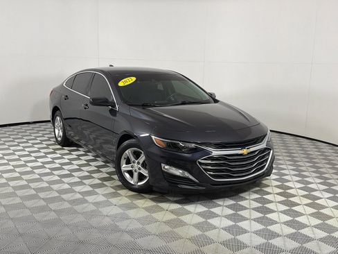 Used 2022 Chevrolet Malibu LS w/ Driver Confidence Package II FWD image 2