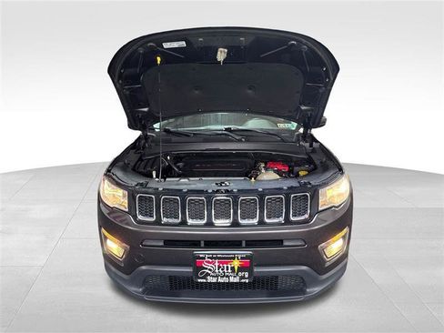 Used 2019 Jeep Compass Latitude AWD/4WD image 11