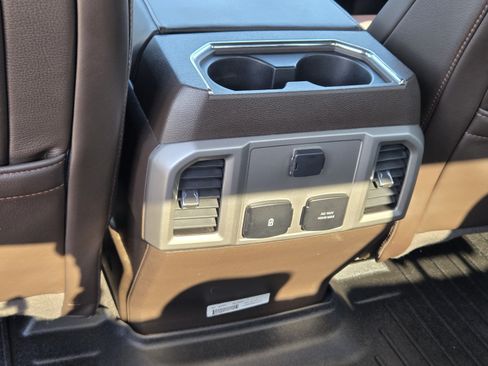Used 2022 Ford F250 King Ranch w/ King Ranch Ultimate Package AWD/4WD image 27