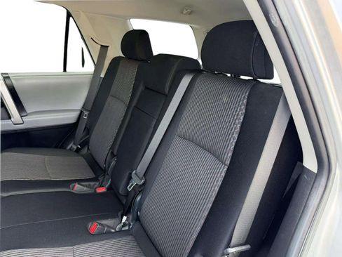 Used 2010 Toyota 4Runner SR5 image 15