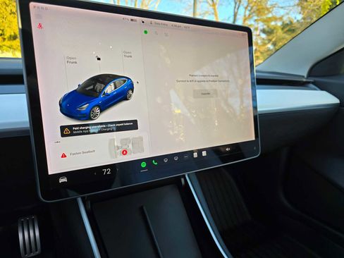 Used 2019 Tesla Model 3 Performance image 27