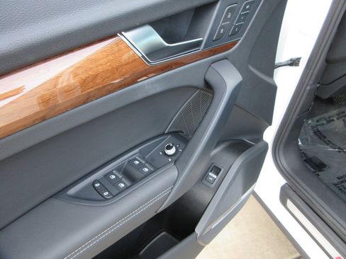 Used 2023 Audi Q5 2.0T Premium Plus w/ Premium Plus Package image 33