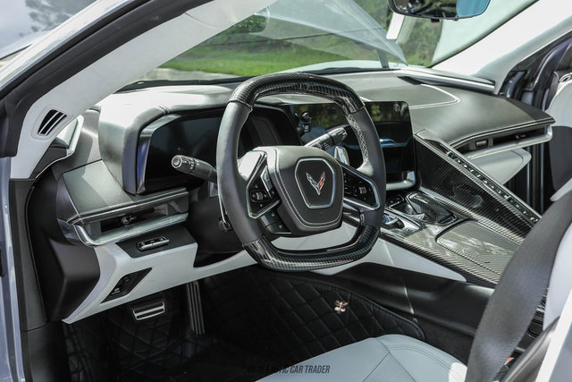 Used 2025 Chevrolet Corvette Stingray Premium Cpe w/ Z51 Performance Package RWD image 26